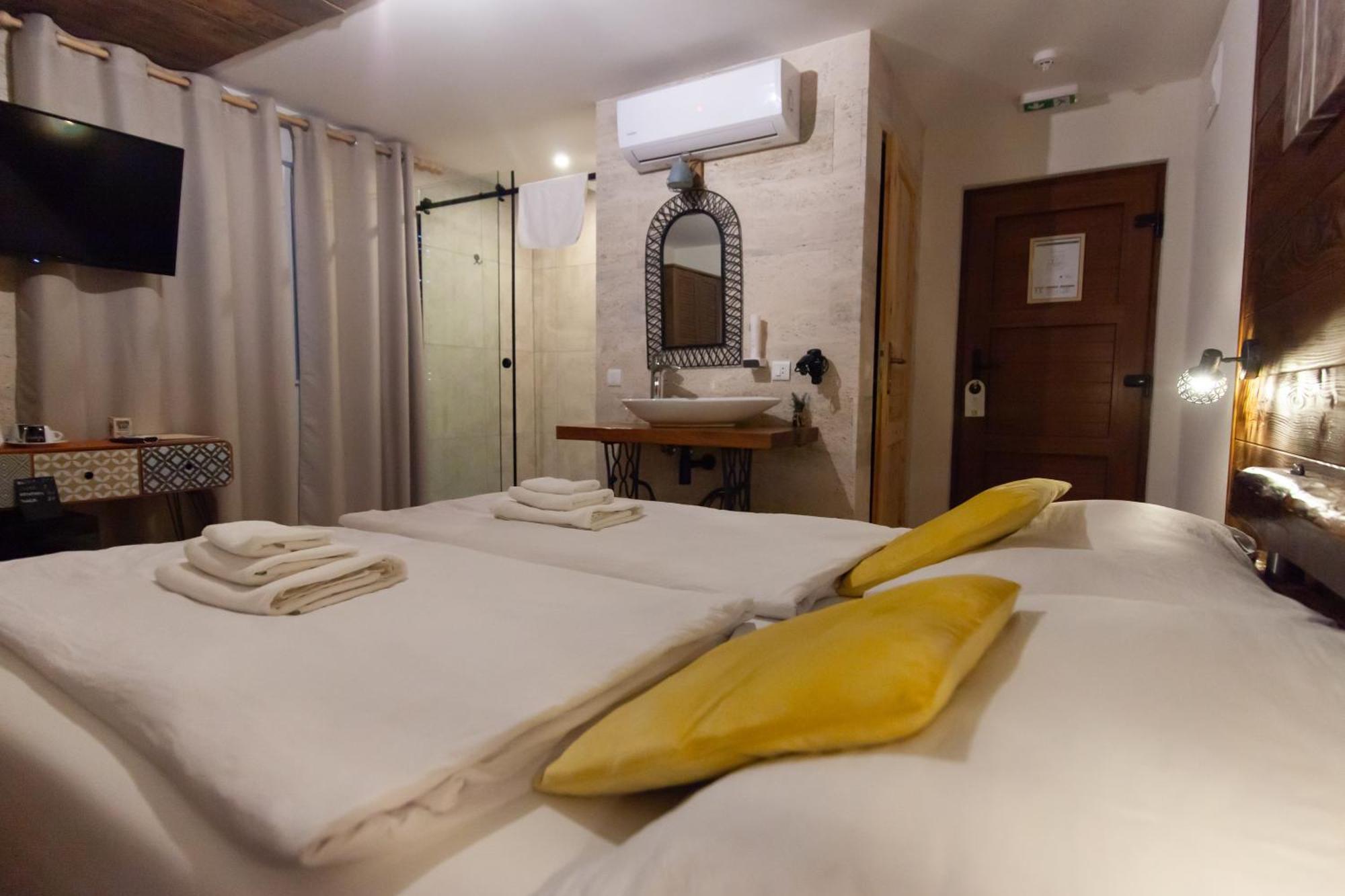 Sobe App Moj Hir Bed And Breakfast 亚斯特雷巴斯科 外观 照片