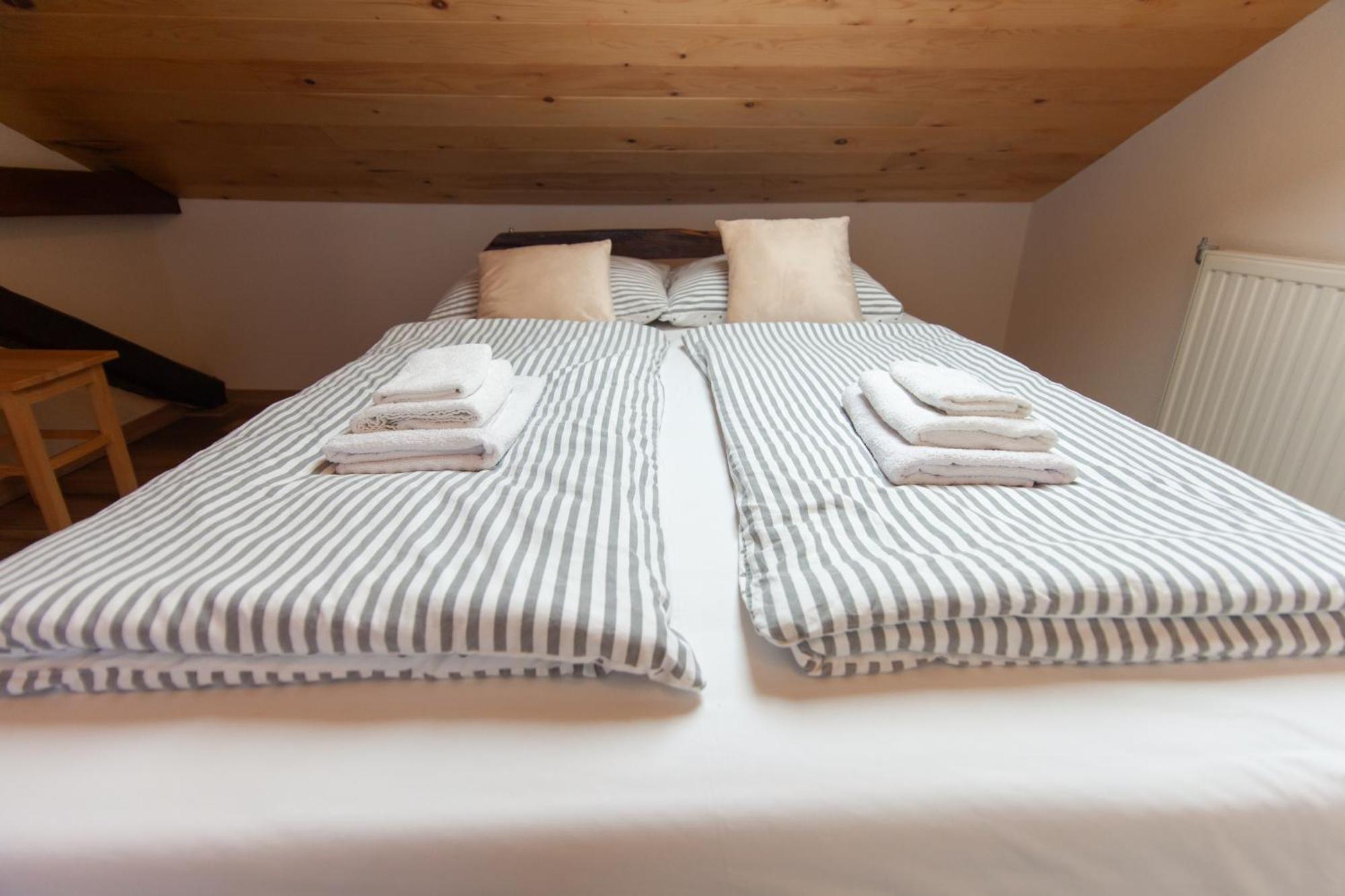 Sobe App Moj Hir Bed And Breakfast 亚斯特雷巴斯科 外观 照片