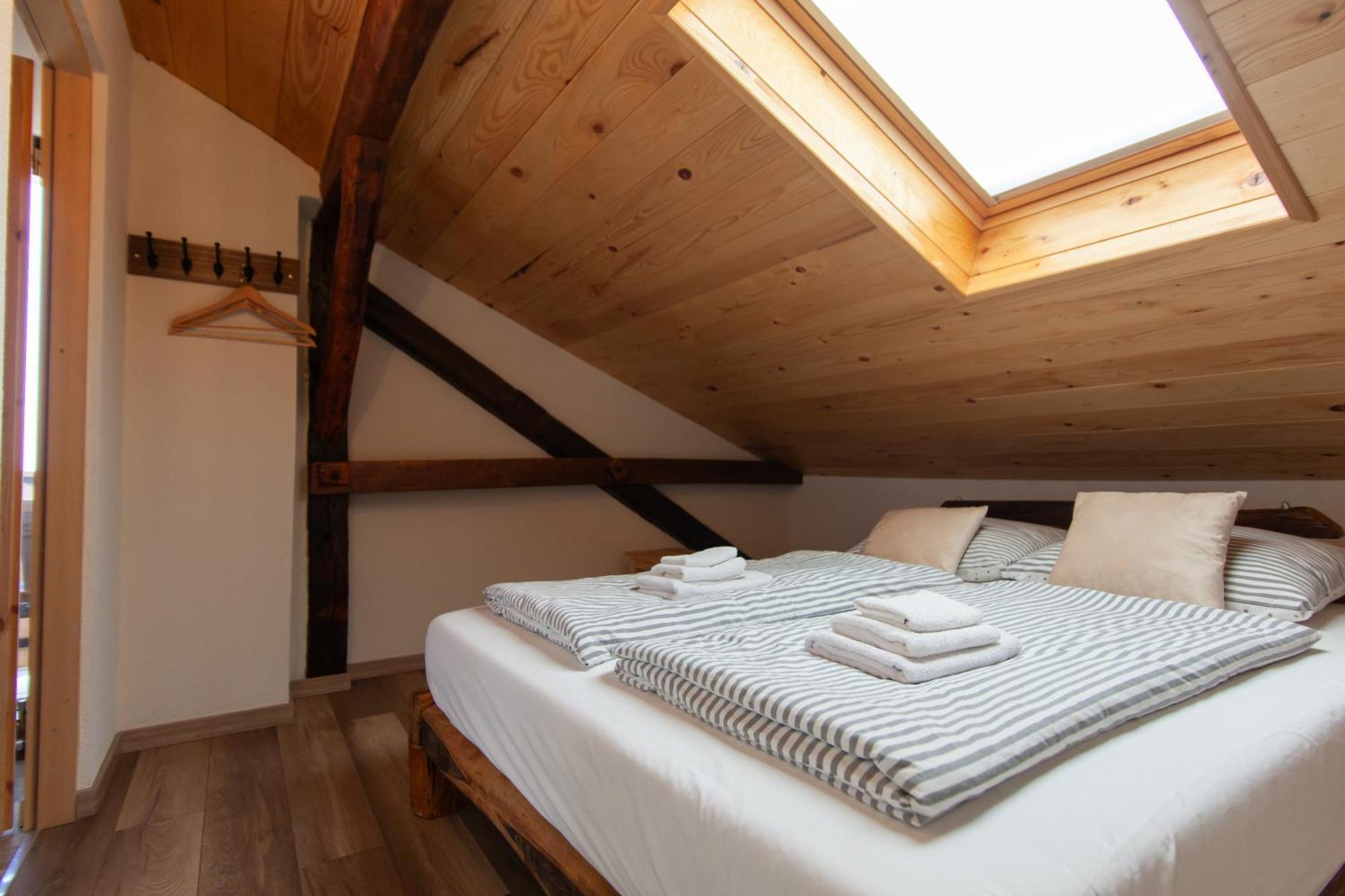 Sobe App Moj Hir Bed And Breakfast 亚斯特雷巴斯科 外观 照片